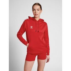 Damska bluza z kapturem Hummel hmlCORE XK poly. Czerwone bluzy damskie Hummel, xl, bez wzorów, sportowe, bez ramiączek, z kapturem. W wyprzedaży za 123.00 zł.
