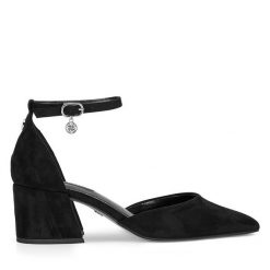 Czółenka Nine West. Czarne czółenka damskie Nine West, bez wzorów, bez obcasa, bez zapięcia. Za 229.99 zł.