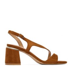 Sandały JENNY. Brązowe sandały damskie Jenny, bez wzorów, bez obcasa, na słupku, bez zapięcia. Za 129.99 zł.