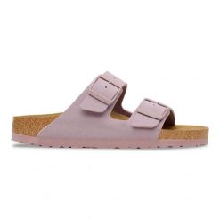 BIRKENSTOCK Arizona BFBC Faded Purple Klapki damskie. Fioletowe klapki damskie Birkenstock, na lato, bez wzorów, z materiału, klasyczne, bez obcasa, bez zapięcia. Za 429.99 zł.