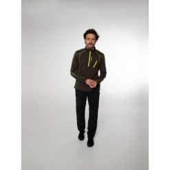 Koszulka męska Protest HUMANS 1/4 zip top. Zielone bluzy męskie Protest, m, bez wzorów, bez ramiączek, bez kaptura. W wyprzedaży za 110.00 zł.