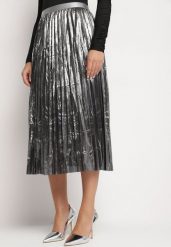 Srebrna Spódnica Plisowana z Gumką w Talii Zdobiona Metaliczną Nicią Rinmira. Szare spódnice damskie Born2be, na co dzień, s, z aplikacjami, eleganckie, midi, dopasowane. Za 44.99 zł.