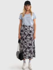 Spódnica damska midi z modalu z motywem kwiatowym czarna Kareni 906. Czarne spódnice damskie BIG STAR, na co dzień, l, bez wzorów, z materiału, eleganckie, midi, proste. W wyprzedaży za 129.99 zł.
