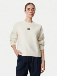Tommy Jeans Sweter Fluffy Badge DW0DW23831 Biały Regular Fit. Białe swetry nierozpinane damskie Tommy Jeans, s, bez wzorów, z jeansu, bez kołnierzyka, bez ramiączek. Za 449.99 zł.