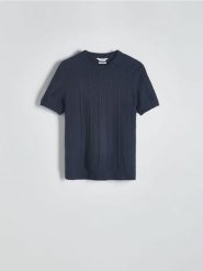 Sweter z krótkim rękawem z dodatkiem lnu - granatowy. Niebieskie swetry męskie Reserved, l, bez wzorów, z bawełny, bez kołnierzyka, bez ramiączek. W wyprzedaży za 39.99 zł.