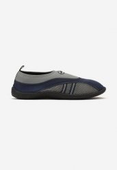 Granatowe Buty Sportowe Kąpielowe do Wody Eferta. Niebieskie buty sportowe męskie Born2be, bez wzorów, bez zapięcia, żeglarskie. Za 14.99 zł.