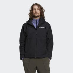 Kurtka przeciwdeszczowa adidas Terrex Multi Primegreen Insulated 2L. Czarne kurtki męskie Adidas, na zimę, l, bez wzorów, z syntetyku, klasyczne, bez kaptura. Za 461.30 zł.