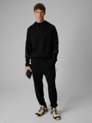 4F Spodnie dresowe joggery męskie - czarne XL. Czarne spodnie materiałowe męskie 4F, bez wzorów, z dresówki. Za 159.99 zł.