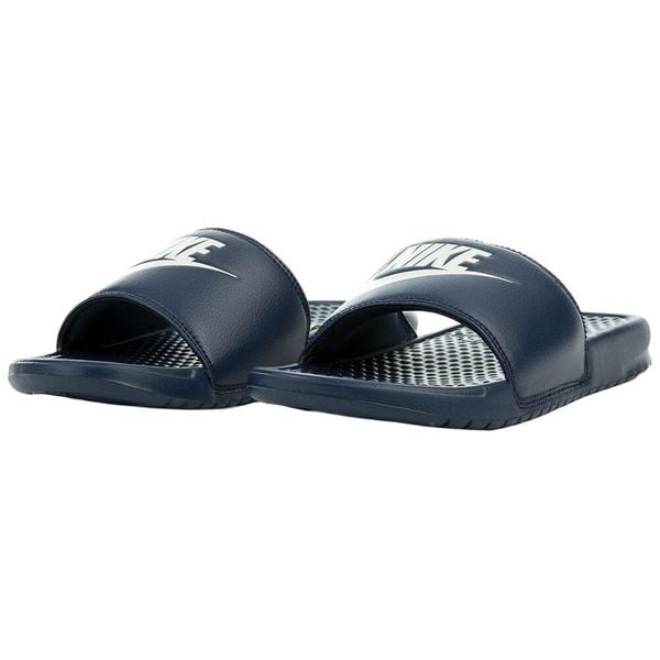 Klapki Męskie Benassi JDI. Niebieskie klapki męskie Nike, bez wzorów, z materiału, z otwartym noskiem, bez zapięcia. Za 189.99 zł.