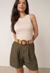 Zielone Szorty Casual z Wiskozą Wysokim Stanem i Plecionym Paskiem Evena. Zielone szorty damskie Born2be, bez wzorów, z tkaniny, casualowe, z podwyższonym stanem. Za 89.99 zł.
