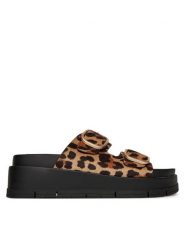 DeeZee Klapki HY62273-2 Czarny. Czarne klapki damskie DeeZee, bez wzorów, z materiału, bez obcasa, bez zapięcia. Za 149.99 zł.