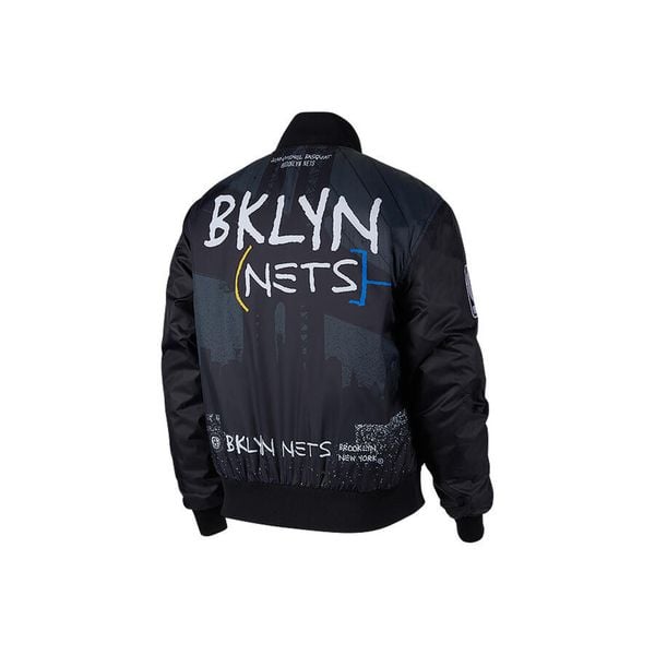 Kurtka męska nike nba brooklyn nets city edition courtside jacket black. Czarne kurtki męskie Nike, m, bez wzorów, z poliesteru, sportowe, bez kaptura. Za 649.00 zł.