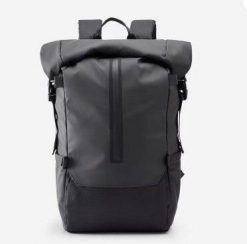 Wodoodporny plecak 30 l, czarny, z TPU – Wodoodporny plecak. Czarne plecaki męskie WATRFLAG, bez wzorów, z materiału, biznesowe. Za 399.00 zł.