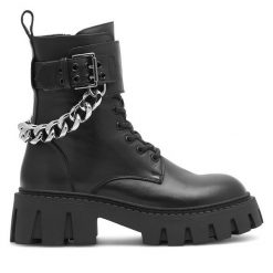 Botki Eva Minge. Czarne botki damskie Eva Minge, bez wzorów, bez obcasa, na słupku, bez zapięcia. Za 454.99 zł.
