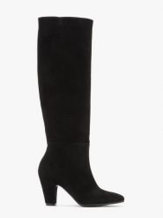 Kozaki na obcasie w stylu retro AMY. Czarne kozaki damskie Ryłko, bez wzorów, ze skóry, bez obcasa, na obcasie, bez zapięcia. W wyprzedaży za 199.99 zł.