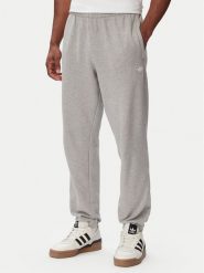 Adidas Spodnie dresowe Trefoil Essentials French Terry KT2456 Szary Regular Fit. Szare spodnie sportowe męskie Adidas, m, bez wzorów, z bawełny. Za 239.99 zł.