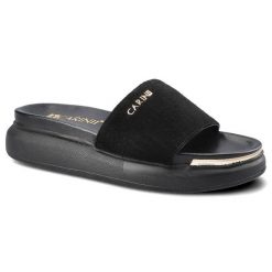 Czarne Klapki Carinii Damskie Stylowe Buty Na Lato. Czarne klapki damskie Carinii, na lato, bez wzorów, eleganckie, bez obcasa, na platformie, bez zapięcia. Za 265.00 zł.