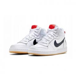 Buty sportowe młodzieżowe Nike Court Borough Mid. Szara obuwie sportowe damskie Nike, bez wzorów, bez zapięcia, trekkingowe, Nike Court. Za 283.50 zł.