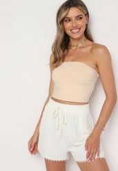 Jasnobeżowe Szorty z Bawełną i Wiskozą z Wysokim Stanem i Gumką w Pasie Zakończone Koronką Sadea. Brązowe szorty damskie Born2be, bez wzorów, z bawełny, eleganckie, z podwyższonym stanem. Za 29.99 zł.