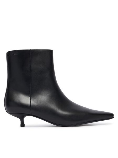 Calvin Klein Botki HW0HW03165 Czarny. Czarne botki damskie Calvin Klein, bez wzorów, ze skóry, bez obcasa, na szpilce, bez zapięcia. Za 799.99 zł.