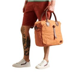 Torba sportowa Superdry Military Laptop Bag. Brązowe torby na laptopa damskie Superdry, bez wzorów, z bawełny. Za 185.00 zł.