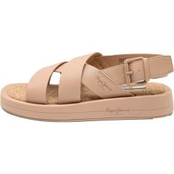 Sandały Pepe Jeans Summer Block, Kobiety. Brązowe sandały damskie Pepe Jeans, bez wzorów, z jeansu, bez obcasa, bez zapięcia. Za 390.00 zł.
