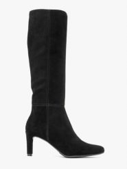 Czarne kozaki z wąską cholewką. Czarne kozaki damskie Ryłko, bez wzorów, ze skóry, bez obcasa, na obcasie, bez zapięcia. Za 629.99 zł.