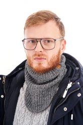 Męski komin zimowy Brødrene k1 j. szary 9911. Szare szaliki męskie bez wzorów. Za 26.95 zł.