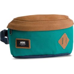 Saszetka nerka VANS - Aliso Hip Pack VN000ZOVTCX1 Quetzal/Dress B. Zielone saszetki i nerki męskie Vans, bez wzorów, z materiału. W wyprzedaży za 119.00 zł.