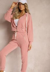 Różowy Komplet Dresowy z Dodatkiem Bawełny Spodnie z Gumką w Talii Bluza z Kapturem Sesaria. Czerwone bluzy damskie Renee, l, bez wzorów, z bawełny, młodzieżowe, bez ramiączek, z kapturem. Za 119.99 zł.