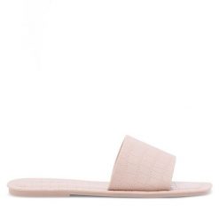 Klapki JENNY. Brązowe klapki damskie Jenny, bez wzorów, bez obcasa, bez zapięcia. Za 39.99 zł.