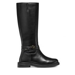 Oficerki Geox. Czarne kozaki damskie Geox, bez wzorów, bez obcasa, na płaskiej podeszwie, bez zapięcia. Za 639.99 zł.