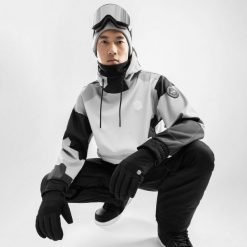 Kurtka snowboardowa męska W1 Tibet. Czarne kurtki męskie SIROKO, l, bez wzorów, z softshellu, bez kaptura, narciarskie. W wyprzedaży za 367.95 zł.