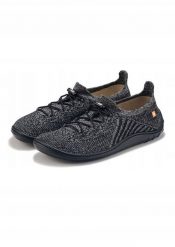 SH5004W Buty damskie Barefoot Merino grafitowy/czarny 36. Czarne obuwie sportowe damskie Spokey, bez wzorów, bez zapięcia. Za 391.00 zł.