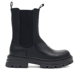 Sztyblety Jenny Fairy. Czarne botki damskie Jenny Fairy, bez wzorów, bez obcasa, na płaskiej podeszwie, bez zapięcia. Za 109.99 zł.