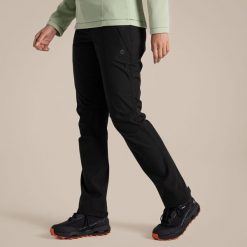 Damskie spodnie wodoodporne Craghoppers Airedale II. Czarne spodnie sportowe damskie Craghoppers, na lato, bez wzorów, sportowe, trekkingowe. Za 454.10 zł.