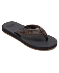 Sandały dla Mężczyzn CARVER SQUISH. Brązowe sandały męskie Quiksilver, bez wzorów, z gumy, bez zapięcia. Za 129.99 zł.