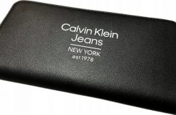 PORTFEL DAMSKI CALVIN KLEIN JEANS NOWY CKJ DUŻY PREZENT czarny nap. Czarne portfele damskie Calvin Klein, z jeansu. Za 199.00 zł.