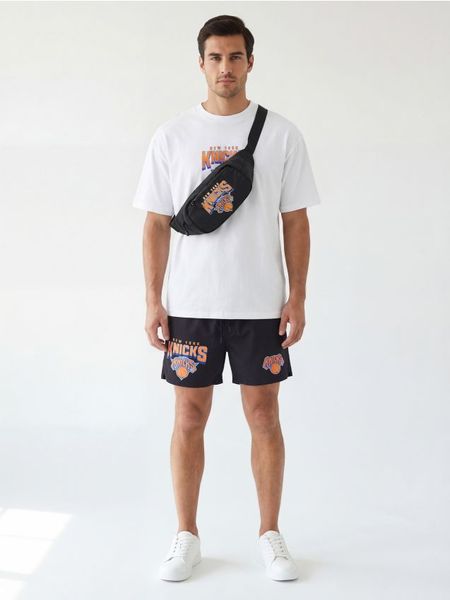 Saszetka NBA - szary. Szare saszetki i nerki męskie Sinsay, bez wzorów. Za 29.99 zł.