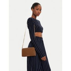 Torebka MICHAEL Michael Kors. Brązowe torebki do ręki damskie MICHAEL Michael Kors, bez wzorów, bez dodatków. Za 1,249.00 zł.