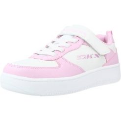 Tenisówki Skechers Model Court 92 Kolor Rose. Czerwone trampki i tenisówki damskie Skechers, bez wzorów, z materiału, bez zapięcia. Za 229.00 zł.