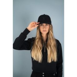 Czapka golfowa Merion – Regulowana, oddychająca, lekka, ochrona UV. Czarne czapki damskie FLAIRWAY GOLF, bez wzorów, sportowe. Za 106.00 zł.