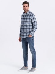 Flanelowa koszula męska w kratę - niebiesko-szara V1 OM-SHCS-0150 - L. Szare koszule męskie Ombre Clothing, l, bez wzorów, z bawełny, klasyczne, bez kołnierzyka, bez ramiączek. W wyprzedaży za 79.99 zł.