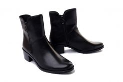 CAPRICE 9-25314-41 022 blach nappa, botki damskie. Czarne botki damskie Caprice, na zimę, bez wzorów, z polaru, bez obcasa, na obcasie, bez zapięcia. Za 499.90 zł.
