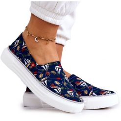 Damskie Tenisówki Slip On Memory Foam Big Star JJ276016 Granatowe wielokolorowe. Trampki i tenisówki damskie bez wzorów, przed kostkę, bez zapięcia. Za 229.32 zł.