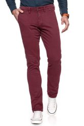 MUSTANG SPODNIE MĘSKIE Classic Chino CHOCOLATE TRUFFLE 1006674 7140. Czarne eleganckie spodnie męskie Mustang, bez wzorów, z materiału. W wyprzedaży za 99.99 zł.