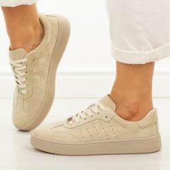 Beżowe skórzane półbuty damskie Filippo Dp7524/26. Brązowe półbuty damskie Filippo, na jesień, bez wzorów, z jeansu, eleganckie, z okrągłym noskiem, bez obcasa, na płaskiej podeszwie, bez zapięcia. Za 239.00 zł.