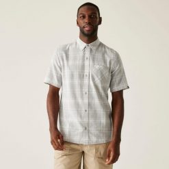 Koszula Regatta Loran. Szare koszule męskie Regatta, l, bez wzorów, sportowe, bez kołnierzyka, bez ramiączek. Za 187.50 zł.