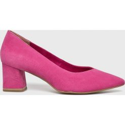 Tamaris - Czółenka. Czerwone czółenka damskie Tamaris, bez wzorów, z materiału, bez obcasa, na obcasie, bez zapięcia. W wyprzedaży za 179.90 zł.