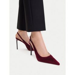 Szpilki Nine West. Czerwone szpilki damskie Nine West, bez wzorów, bez obcasa, na szpilce, bez zapięcia. Za 279.99 zł.